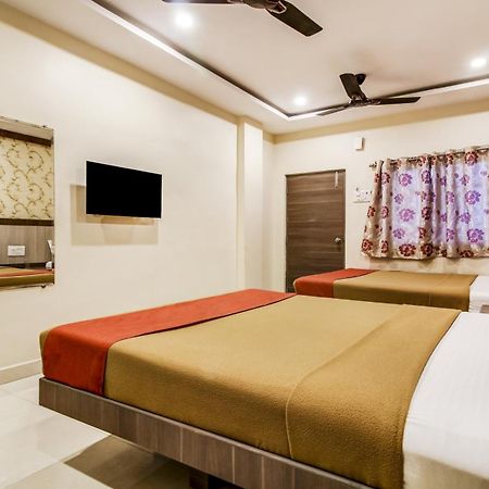 Hotel Neem Tree Hyderabad Airport Shamshabad Exterior photo