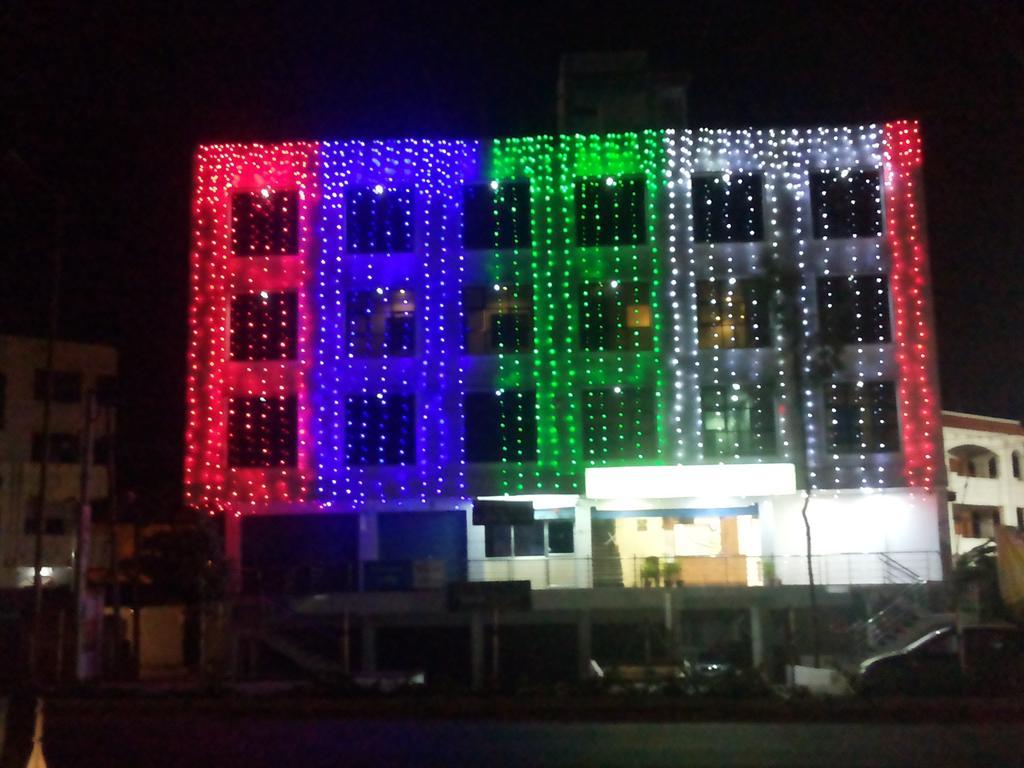 Hotel Neem Tree Hyderabad Airport Shamshabad Exterior photo