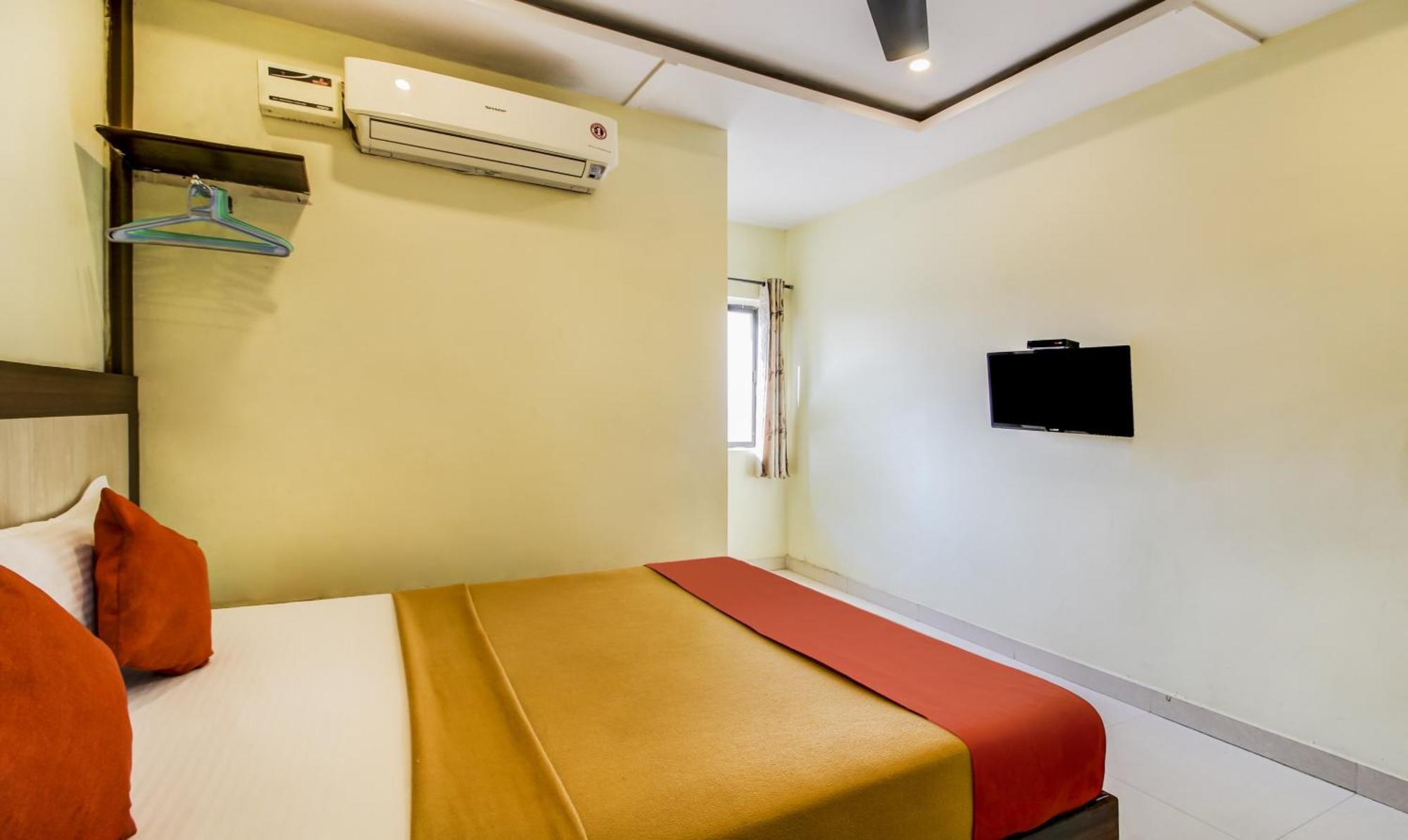 Hotel Neem Tree Hyderabad Airport Shamshabad Exterior photo
