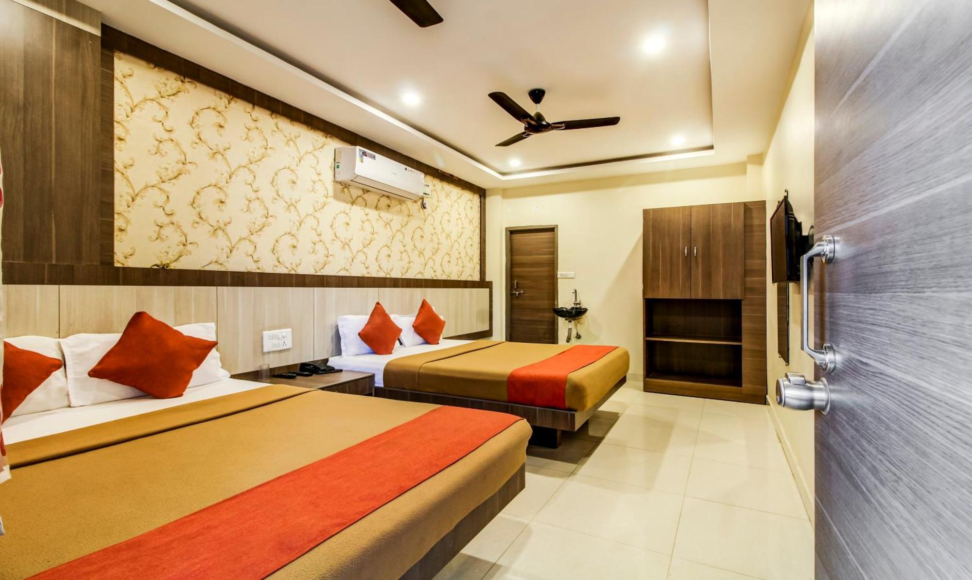 Hotel Neem Tree Hyderabad Airport Shamshabad Exterior photo