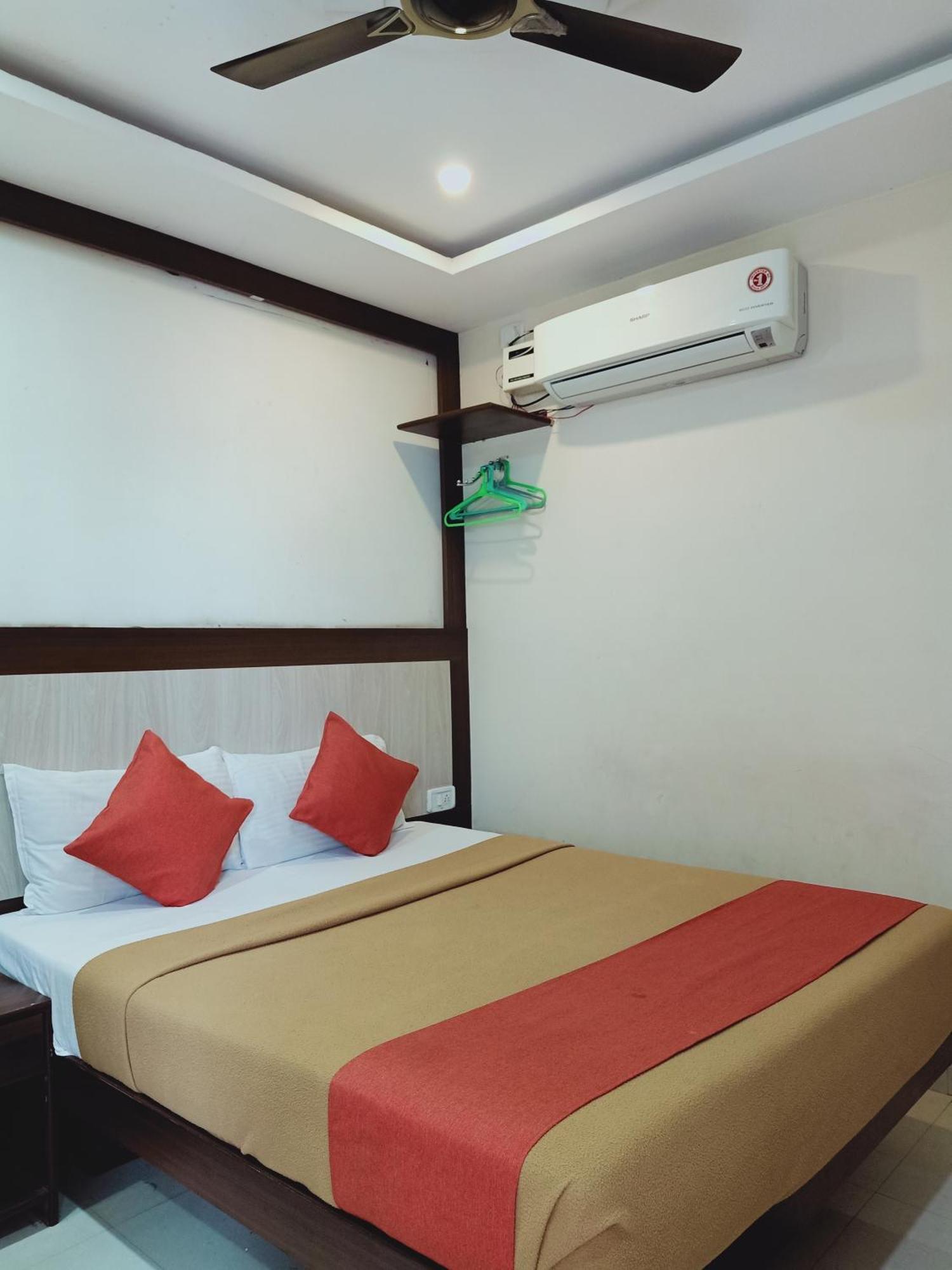 Hotel Neem Tree Hyderabad Airport Shamshabad Exterior photo